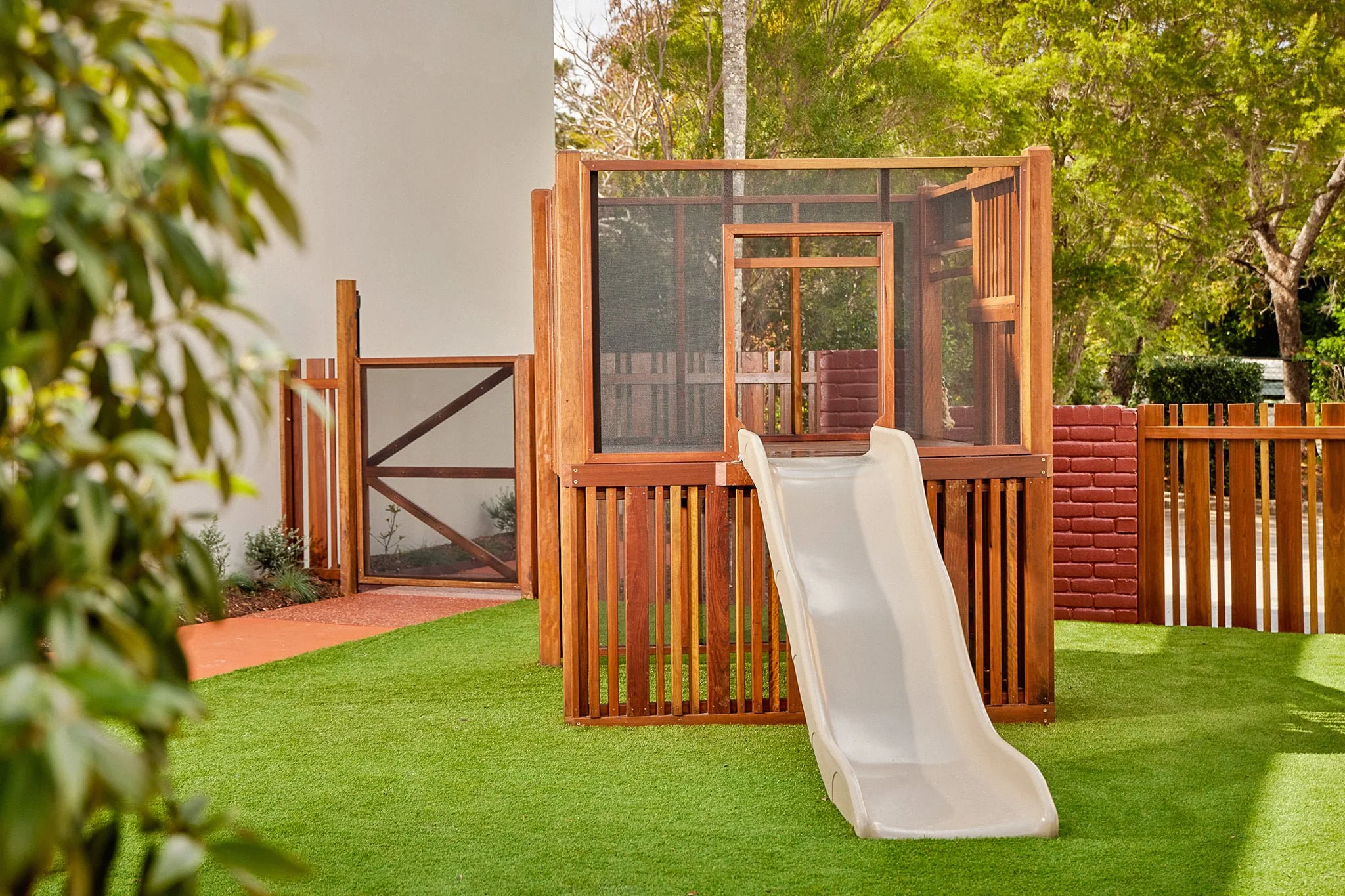 Nature play elements