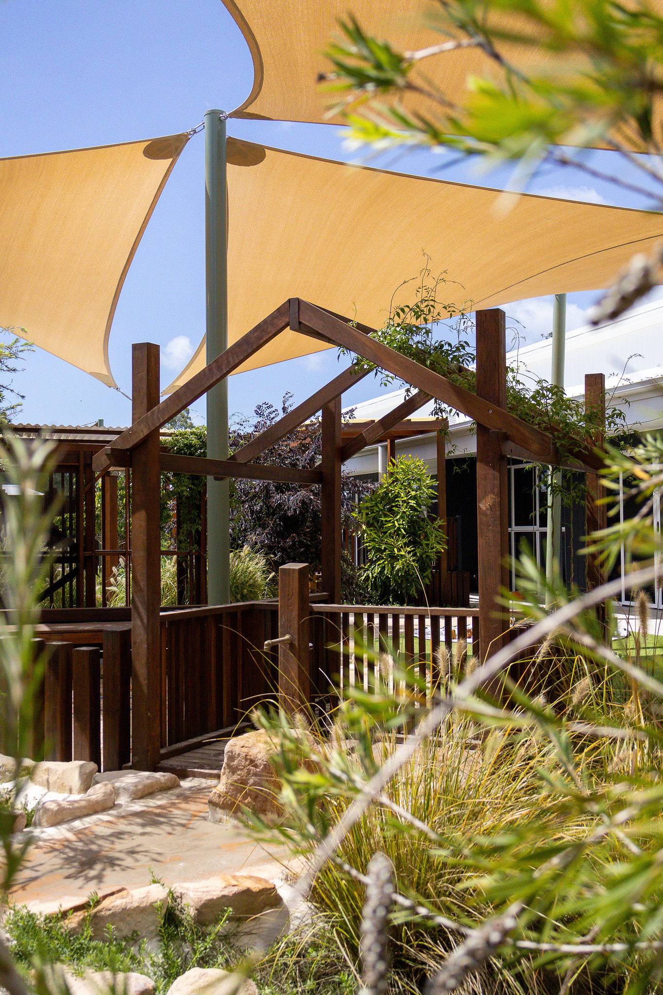Dedicated babies yard sandpit